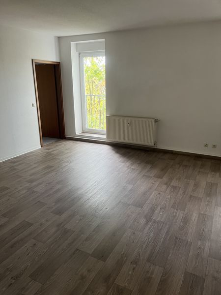 Gepflegte 3 Raumwohnung mit großer Garage